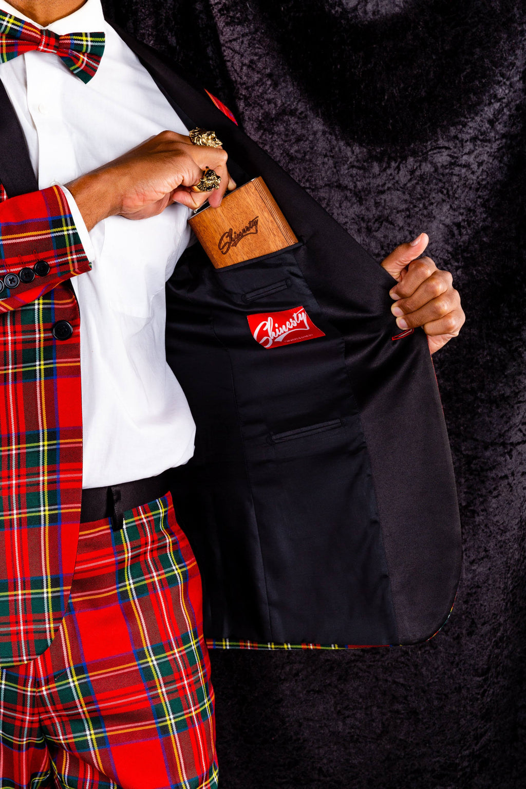 Tartan Plaid Tuxedo Size 40 Black/Red Q230935