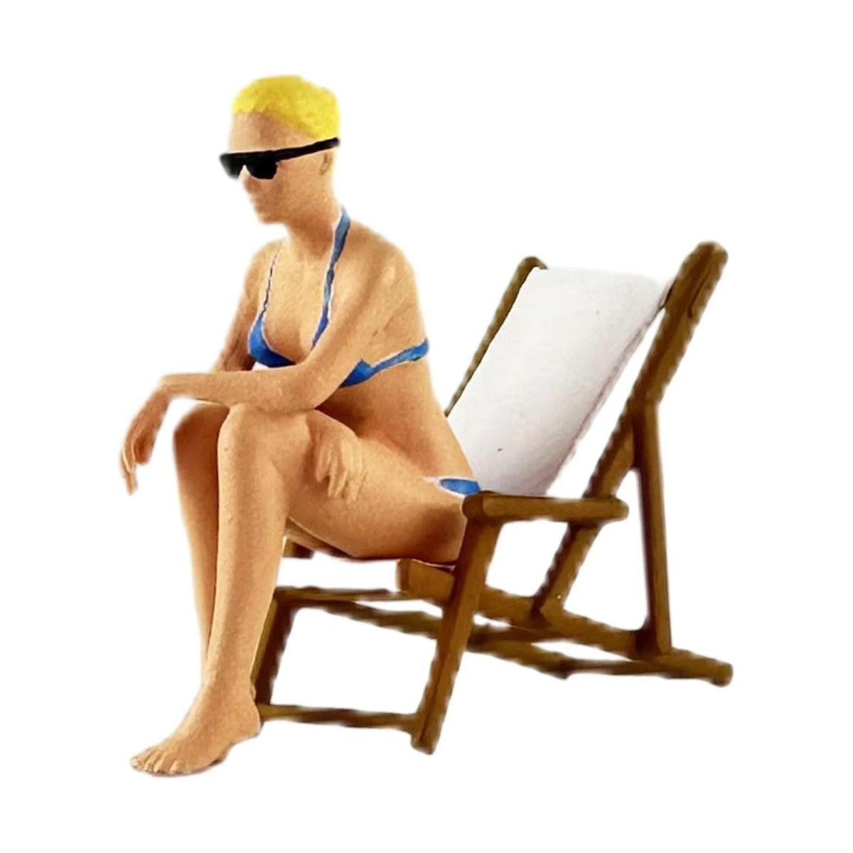 1/64 Resin Hand Painted Lounge Chair Model V693