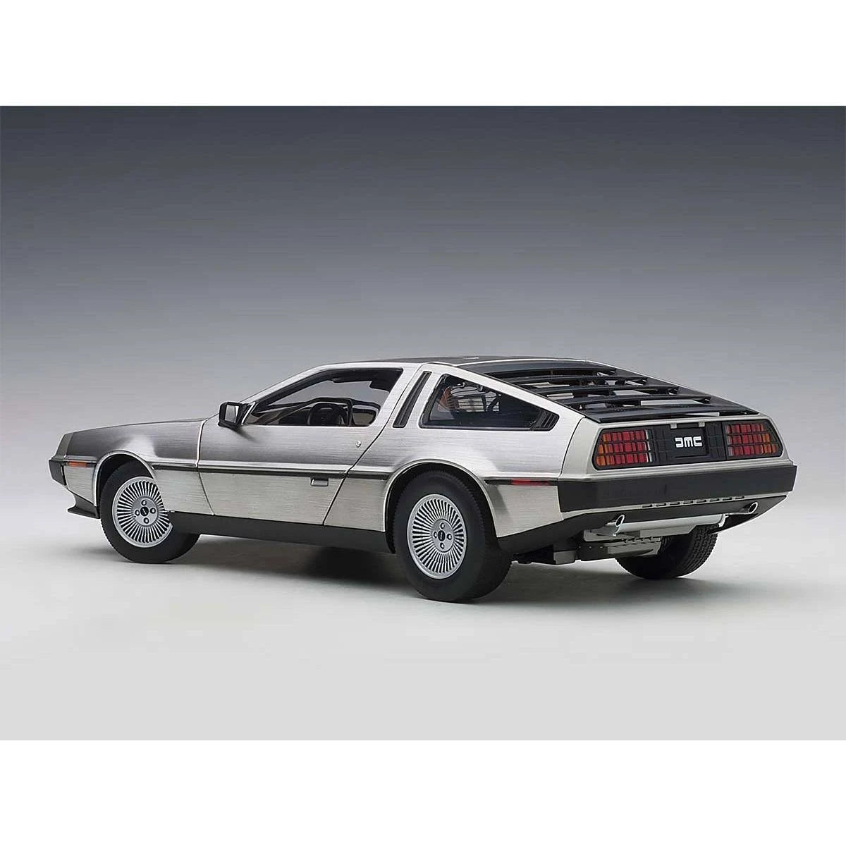 Satin Silver 1/18 Model Car F993693