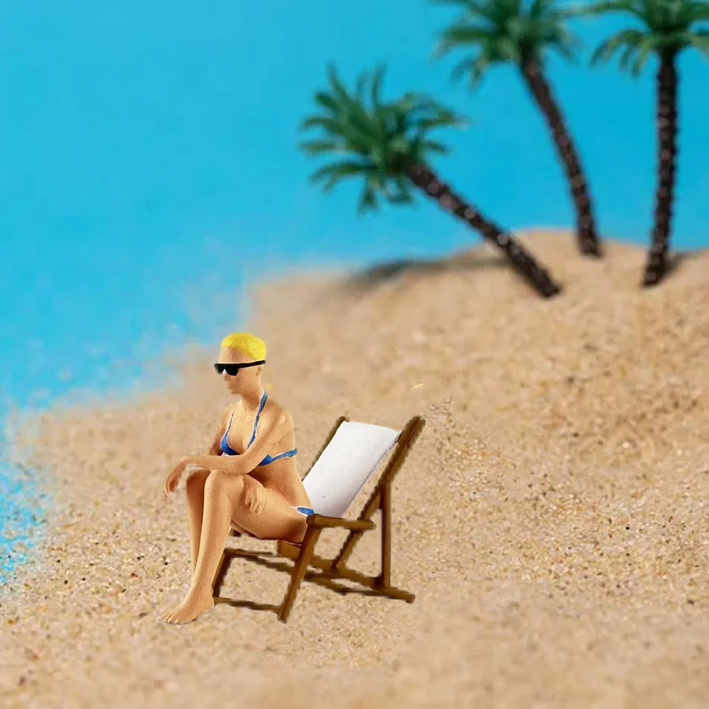 1/64 Resin Hand Painted Lounge Chair Model V693