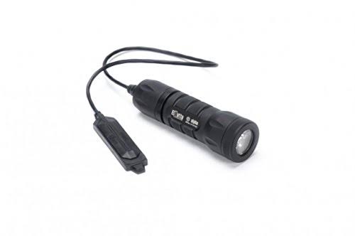 Black 1-Cell LED Flashlight 415 Lumens Q4573
