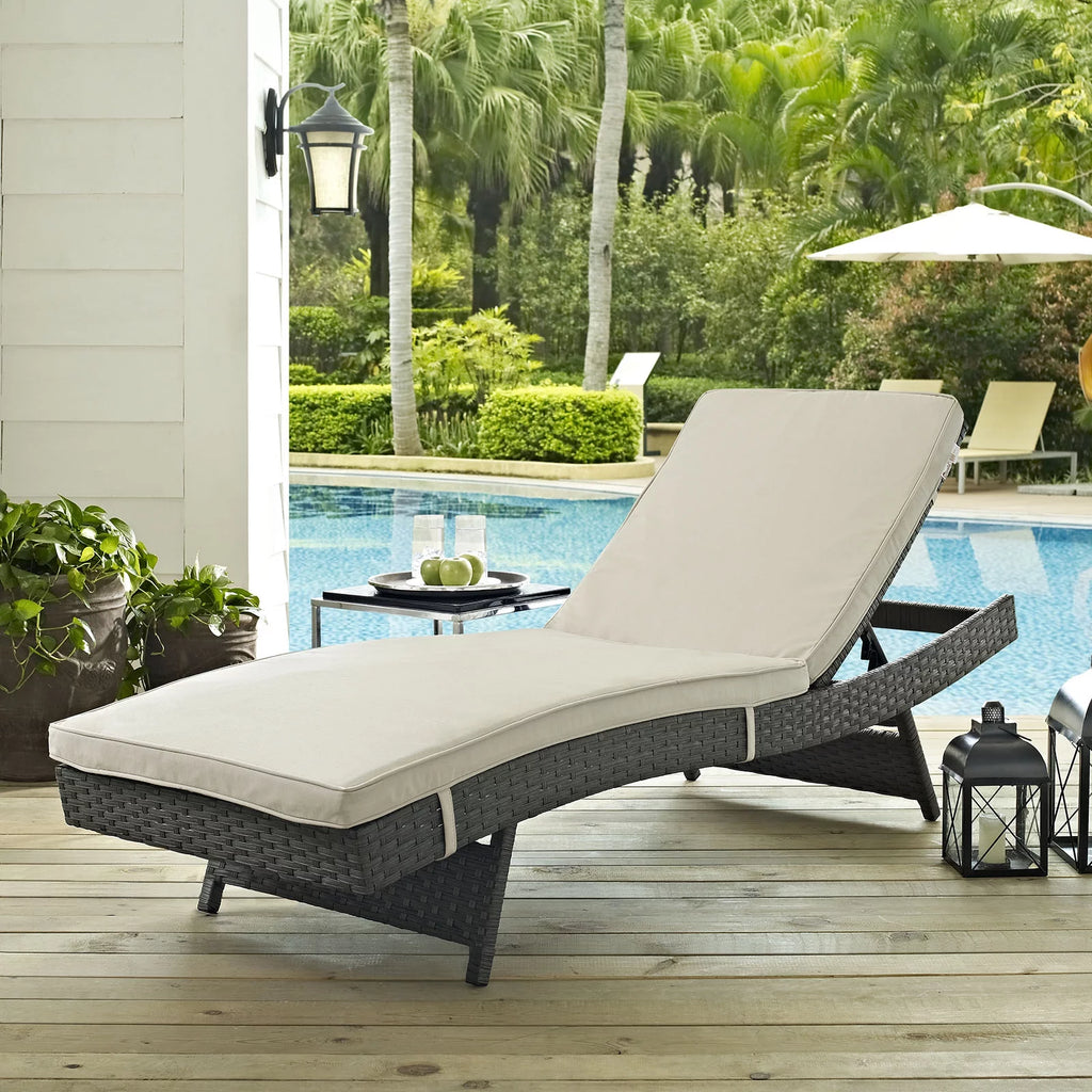 Antique Canvas Beige Outdoor Chaise Q396813