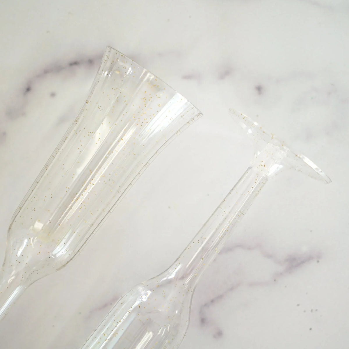 60 Pcs Gold Glitter Clear Plastic Champagne Flutes X61499