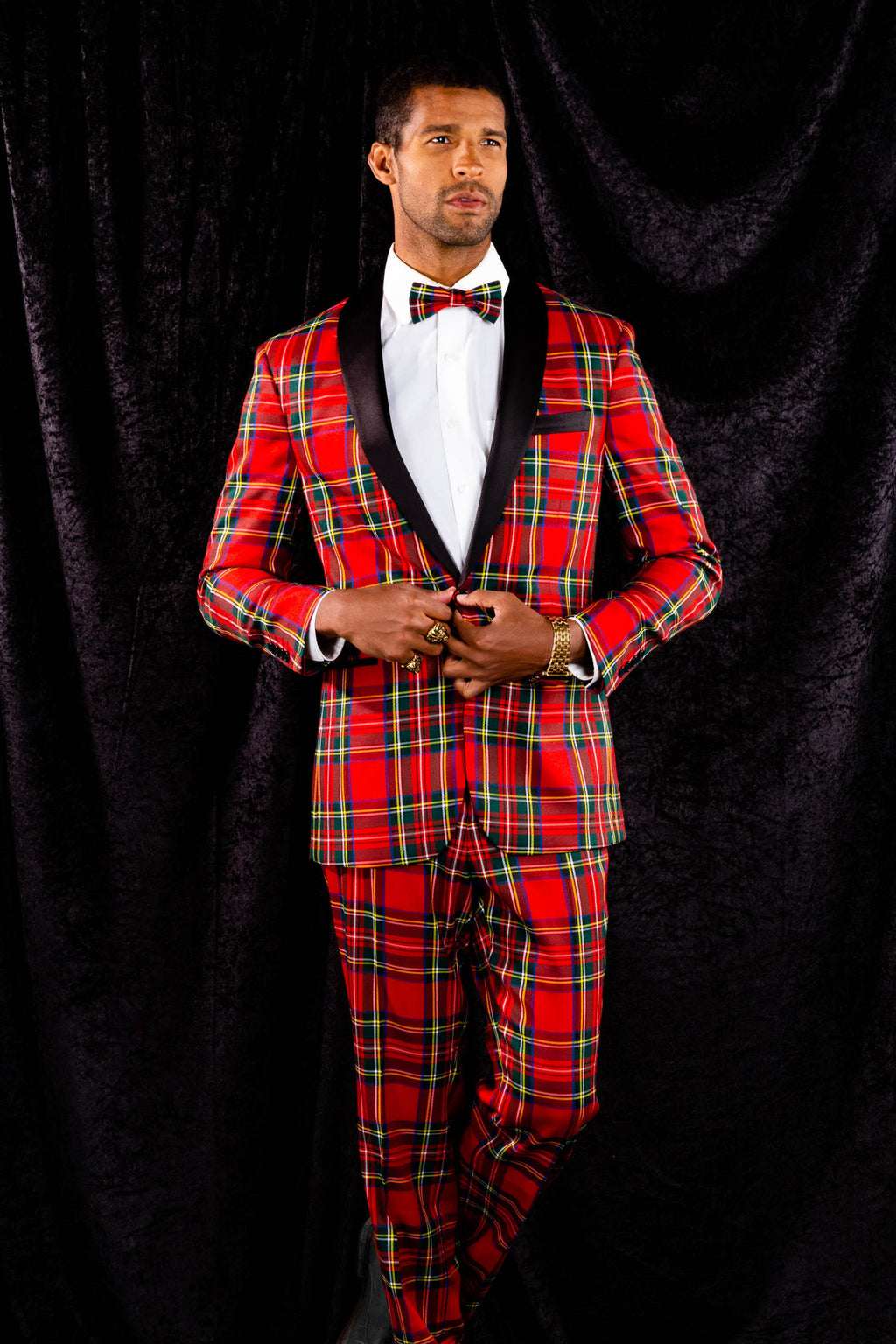 Tartan Plaid Tuxedo Size 40 Black/Red Q230935