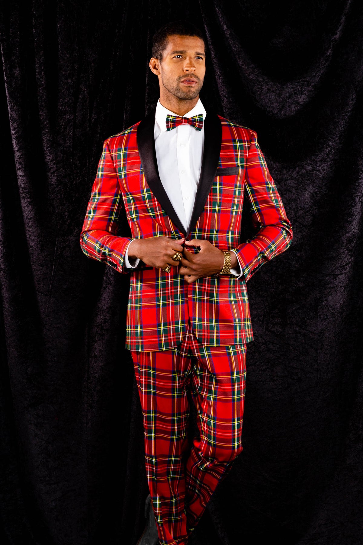 Tartan Plaid Tuxedo Size 40 Black/Red Q230935