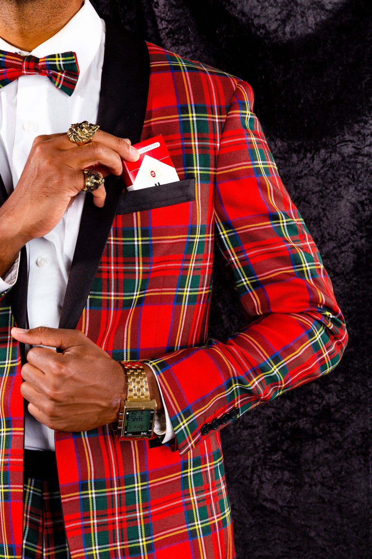 Tartan Plaid Tuxedo Size 40 Black/Red Q230935