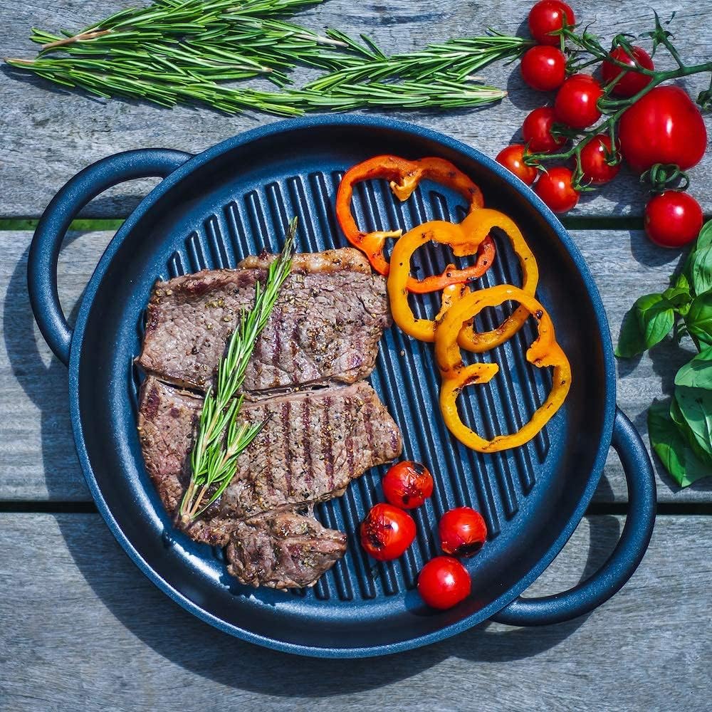 Cast Aluminium Griddle Pan with Glass Lid, 10.6 Diameter, Non-Stick H1789