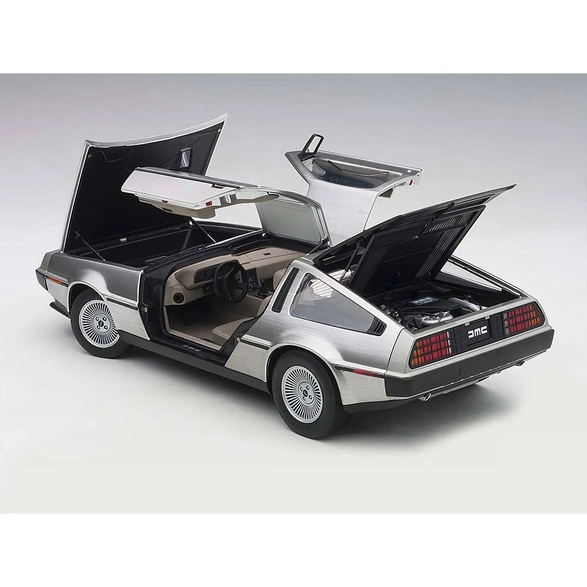Satin Silver 1/18 Model Car F993693