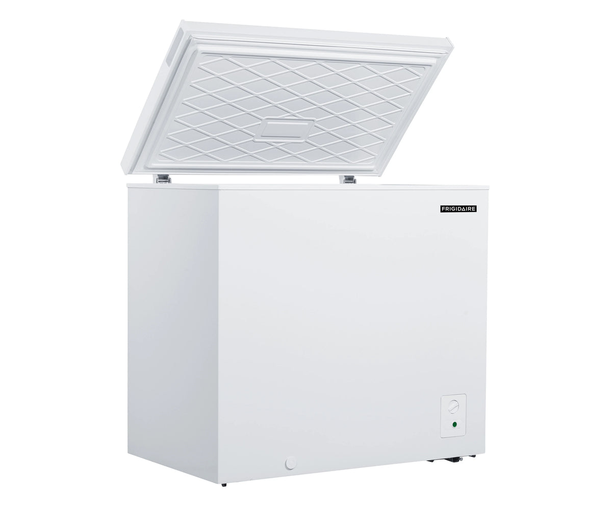 White 7.0 Cu. ft. Chest Freezer Z778393