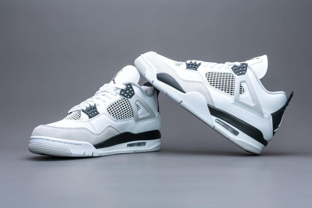 Military Black Air 4 Retro Sneakers M557392