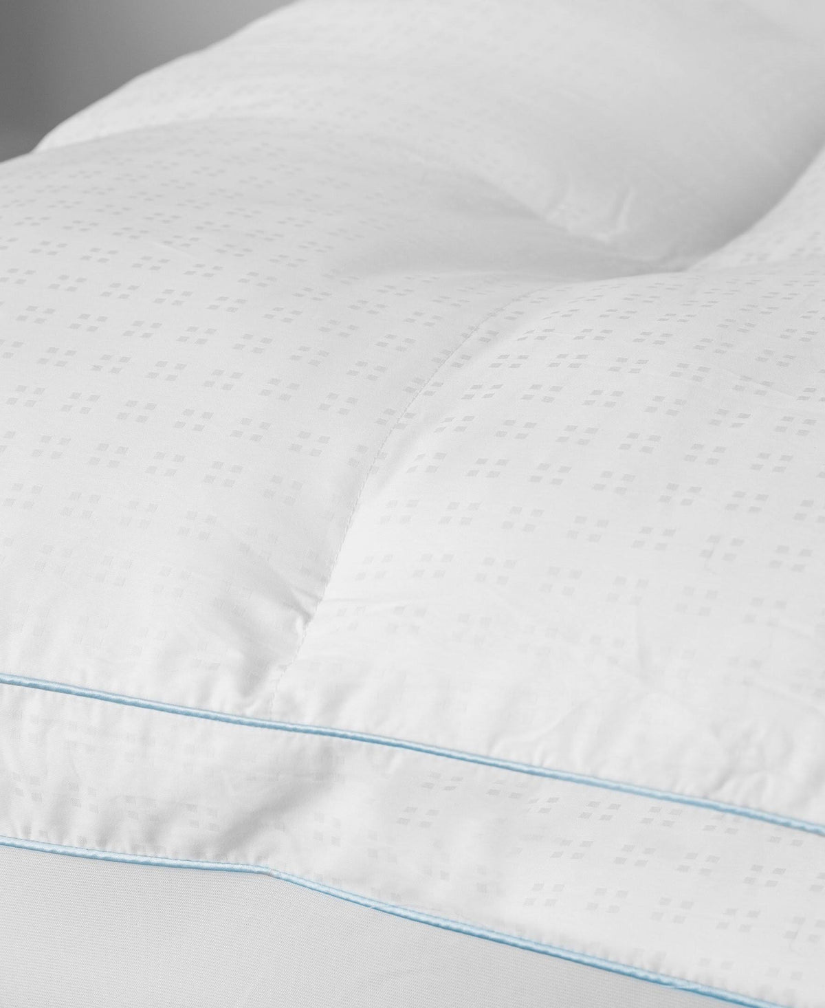 California King Mattress Topper with Cooling Gel Beads P193324