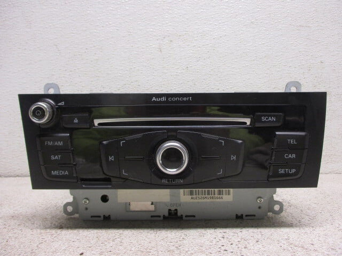 Pre-Owned Audi Q5 AM FM CD SAT Radio Receiver B9654