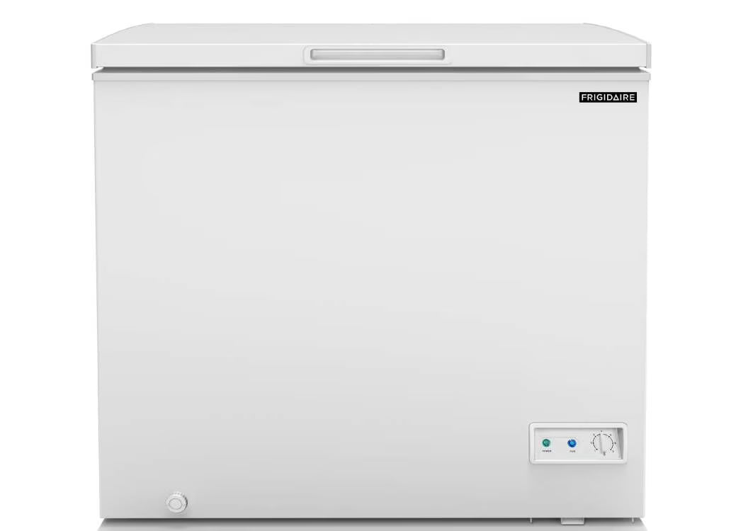 White 7.0 Cu. ft. Chest Freezer Z778393