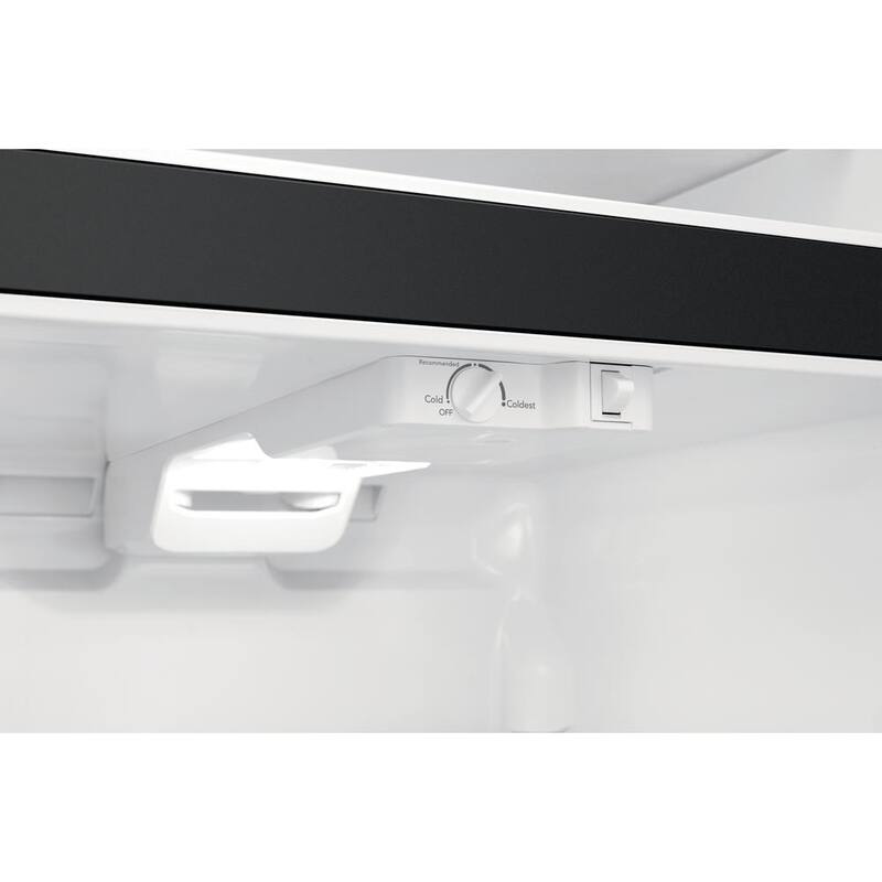 Black Top Freezer Refrigerator B927504